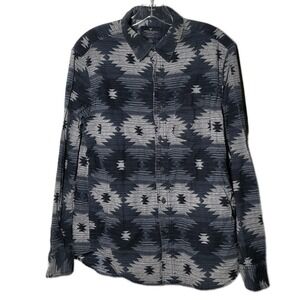 American Eagle Men Sz Lg Classic Fit Long Sleeve Button-Down Shirt Aztec Pattern